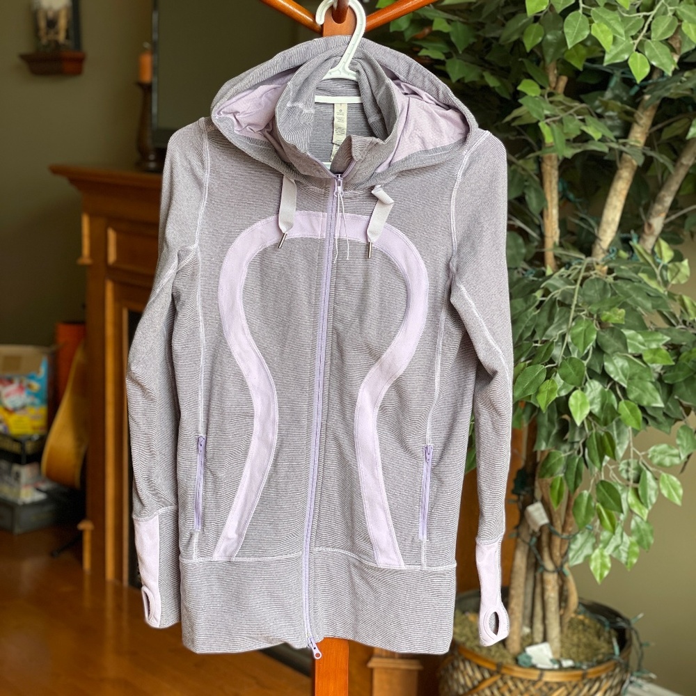 Lululemon In stride Jacket, size 6